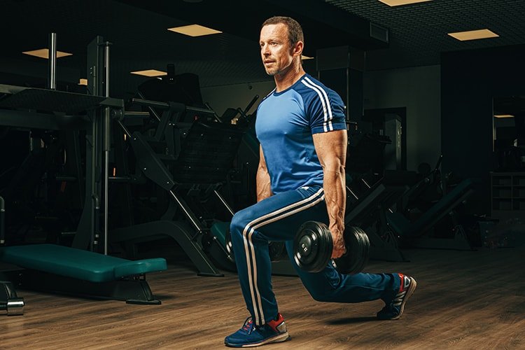 How To Do Dumbbell Lunges Exercise